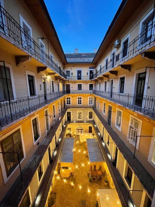 בודפשט B333 Apartment - In The Heart Of The City מראה חיצוני תמונה